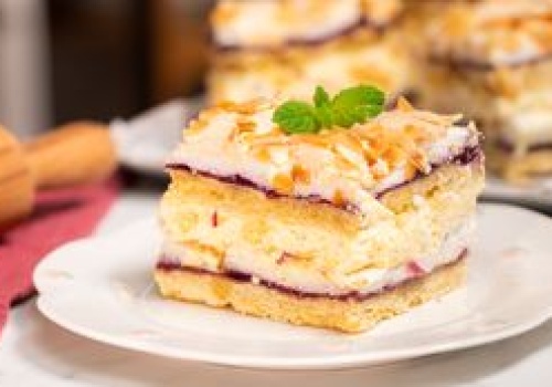 Nasz przepis dnia na kultową Pychotkę. To warstwowe ciasto udaje się za każdym razem