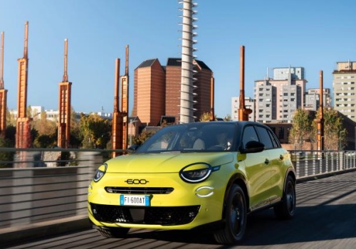 Fiat 600 Sport z fabryki w Tychach wjeżdża do salonów. Znamy polskie ceny