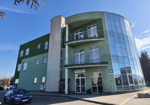 17-latkowie radzą sobie z teorią lepiej niż dorośli. Jest już pierwszy młody kierowca