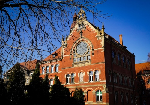 Dni otwarte w szkołach ponadpodstawowych w Katowicach. Licea, szkoły techniczne i branżowe zaprezentują swoje oferty