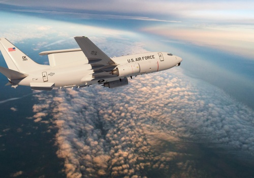 Pentagon kontynuuje finansowanie produkcji samolotów E-7A Wedgetail