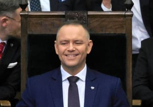 12 razy Nawrocki o SAFE. Bzdura goni bzdurę i fejkiem pogania