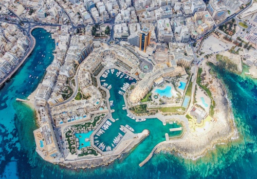 Tam nie musisz martwić się o słoneczną pogodę ☀️ Tanie loty na Maltę od 207 PLN 😍🏖️