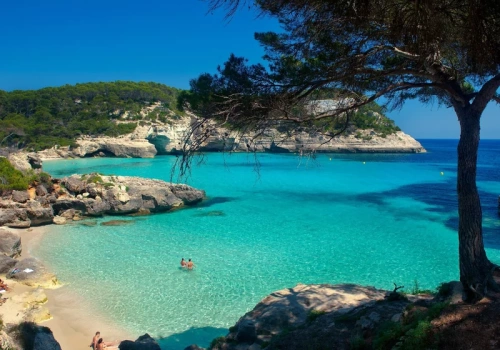 Wyspa bez „krzykliwego luksusu”. Dolecimy na nią w 3 godziny z Polski