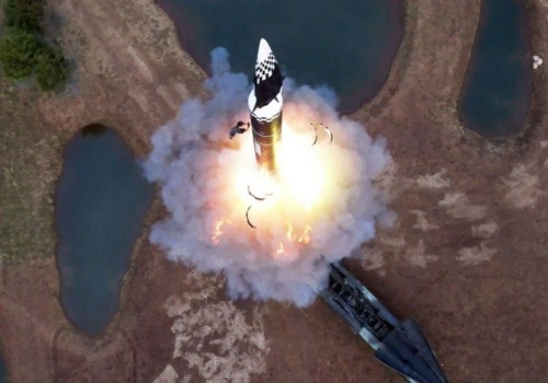 Korea Płn. wystrzeliła salwę ok. 10 pocisków balistycznych