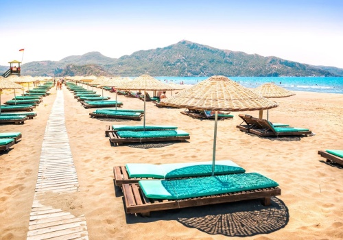 Aż 18 km piaszczystej plaży. To nie Karaiby. Najlepsze miejsca na wakacje w Turcji