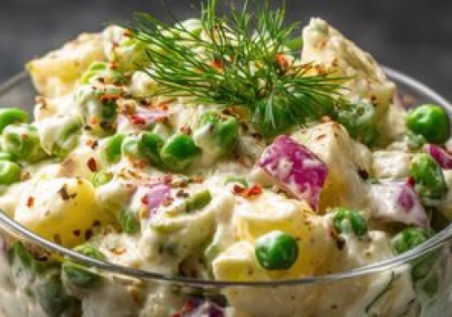 Goście będą walczyć o tę sałatkę. Przygotuj całe wiadro, bo inaczej dla ciebie zabraknie