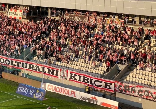 Kryzys organizacyjny w Cracovii? Kibice apelują do właściciela klubu
