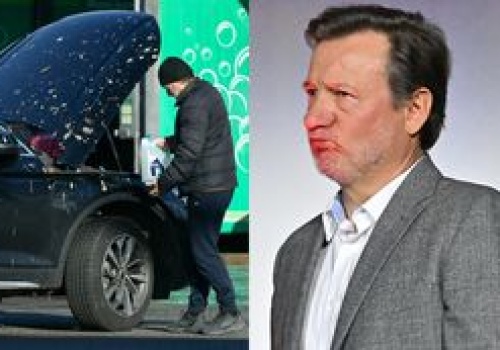 Auto Roberta Więckiewicza zaatakowały ptaki. Myjnia była jedynym ratunkiem