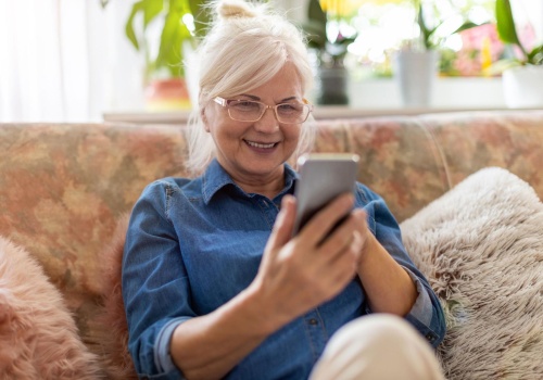 Ochrona konta seniora: Jak uniknąć wyłudzeń?