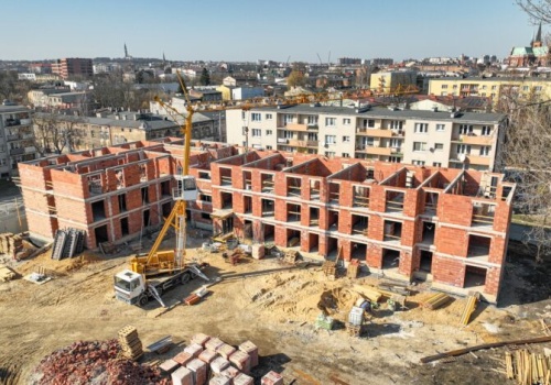 Nowe bloki komunalne powstają na Starym Mieście w Częstochowie