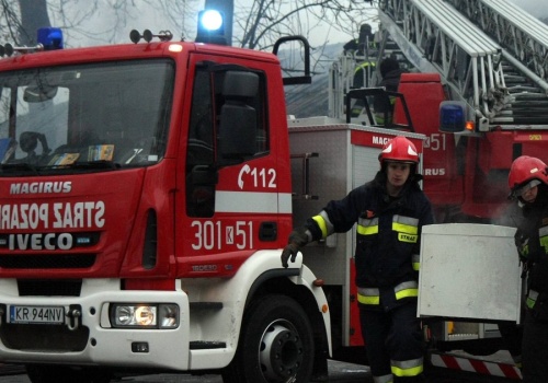 Zawaliła się kamienica w Krakowie. Na miejsce wysłano psy ratownicze