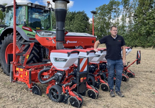 Precyzja przy dużej prędkości. Jak działa sekcja wysiewająca SX w siewnikach Kverneland Optima?