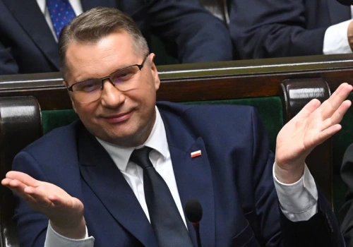 PiS zyska dzięki Czarnkowi? Nowy sondaż mówi jasno
