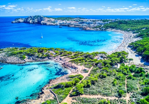 🚨 ALE TANIO 🚨 Wycieczka na Majorkę za jedyne 384 PLN 🔥 Loty i hotel z basenem 😎