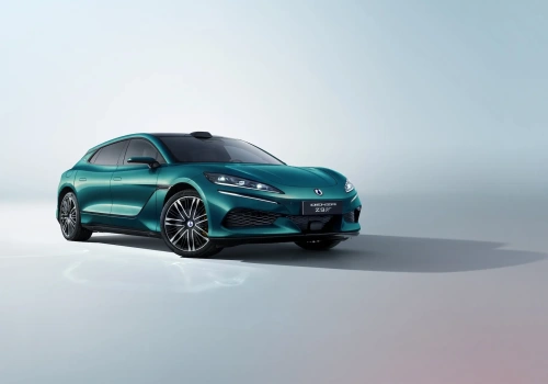 9 minut ładowania. Denza Z9GT z Flash Charging, wjedzie do Europy w kwietniu