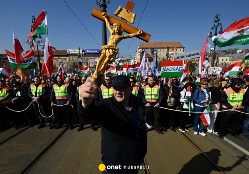 Tłumy na ulicach Budapesztu. Wielki test przed wyborami
