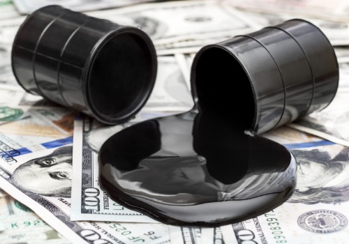 Ropa się rozlała. Po agresji USA na Iran świat pogrąża się w chaosie