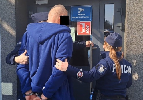 Pijany groził rodzicom spaleniem domu. 53-latek trafił do aresztu