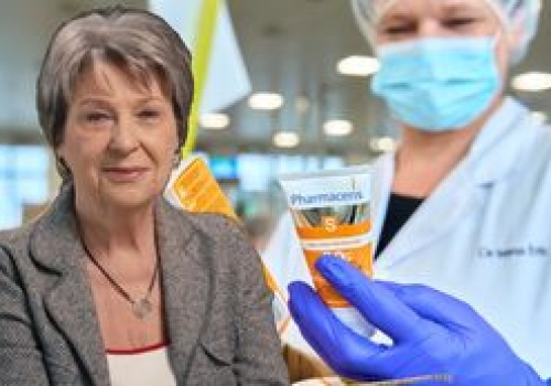 Nie ma telefonu komórkowego. Kieruje firmą wartą 600 mln zł