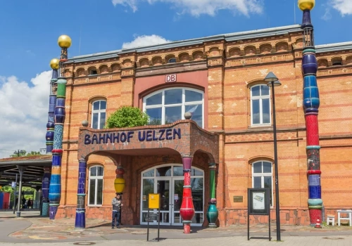 Najpiękniejszy dworzec kolejowy na świecie. Przypomina park Barcelony