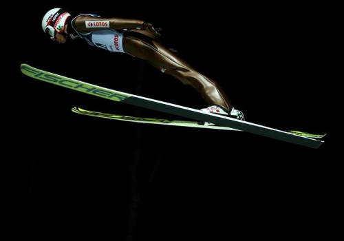 PŚ w Oslo. Gregor Deschwanden z debiutanckim zwycięstwem. Jak wypadli polscy skoczkowie?