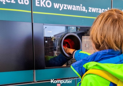 Kara więzienia za wrzucenie złej butelki do butelkomatu, USA używają AI do ataków na Iran | Podsumowanie tygodnia #310