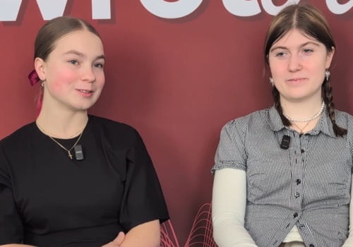 Jak powstaje „Kwiat Morwy”? Anna Böhm i Justyna Navrátil gośćmi „Zwrotowiska”