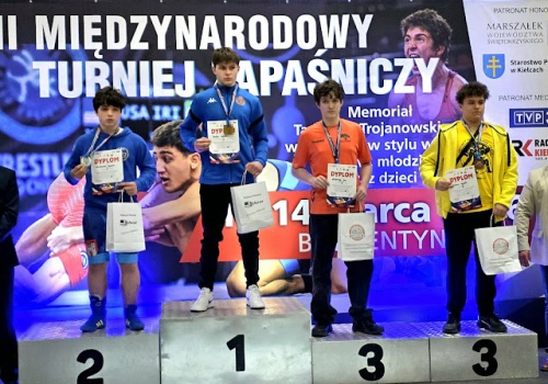 Siedem medali zapaśników Piasta Sieradz. Świetny występ w międzynarodowym memoriale w Bodzentynie