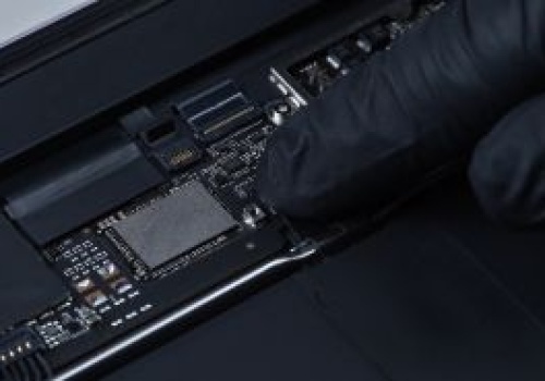 Większy dysk w MacBooku Neo? Chiński YouTuber pokazał, że to możliwe