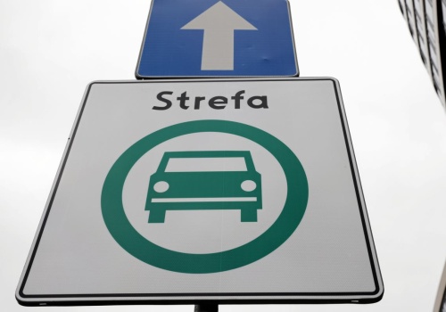 Warszawa, Kraków i Katowice już mają Strefy Czystego Transportu. Porównaliśmy ich zasady
