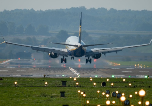 Mgła przestanie paraliżować Balice. Wreszcie wymienią kluczowy system