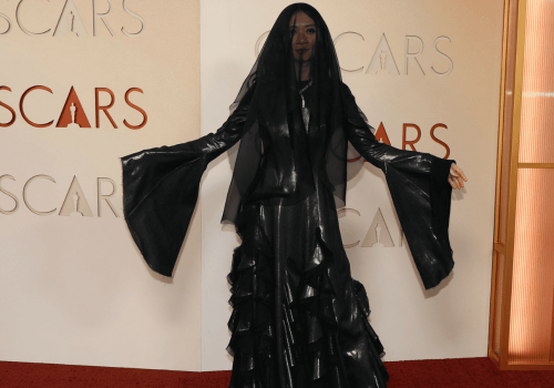 Cała zasłonięta wkroczyła na oscarową ściankę. Wielu nie poznało wielkiej gwiazdy