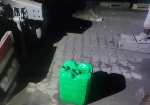 Nocne polowanie na paliwo. 45-latek myślał, że nikt go nie widzi – teraz grozi mu surowa kara