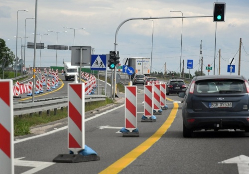 Utrudnienia na Zakopiance. Kierowców czekają zwężenia i objazdy
