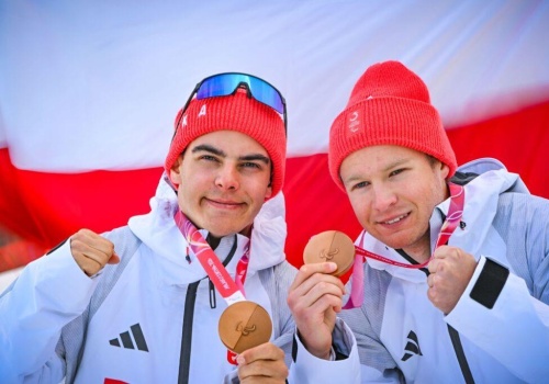 Paranarciarstwo alpejskie. Michał Gołaś i Kacper Walas z brązowym medalem igrzysk
