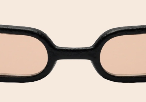 Te szalone okulary powstały w drukarce 3D. Rzeźbiarska wizja Issey Miyake na wiosnę 2026