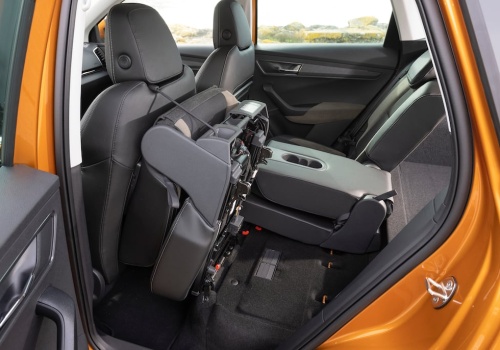 17 200 zł zniżki i 5,7 l/100 km. Sprawdzony SUV Skody z 2025 r. zalega w salonie