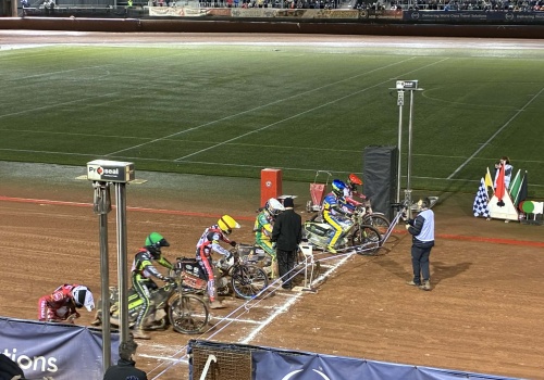 Żużel. Holder bliski perfekcji! Bewley sprytniejszy w finale (RELACJA)