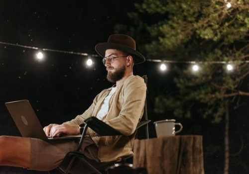 Freelancing w Polsce: które branże najbardziej dochodowe dla wolnego strzelca?