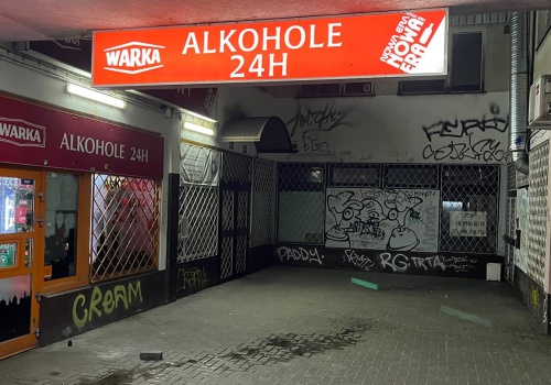 Nocna prohibicja w Warszawie działa. Lewica miała rację
