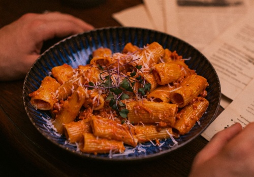 Restauracja Mythos: Tajemnica ukryta w samym sercu Krakowa