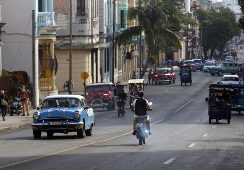 Ambasada RP w Hawanie zaleca podróżującym na Kubę bieżące śledzenie komunikatów