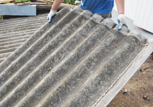 Gmina zapłaci za usunięcie toksycznego materiału. Decyduje kolejność zgłoszeń