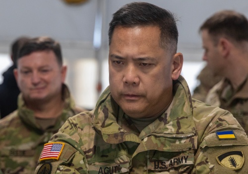 Amerykański generał zgubił tajne mapy w Polsce. Upił się tak, że dostał wstrząsu mózgu