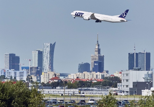 LOT i Lufthansa korzystają na chaosie w Zatoce. Ale to może się szybko skończyć