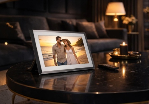 Inteligentna ramka Navitel FR101 PRO za 349 zł. Czy warto kupić ten cyfrowy album?