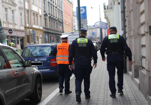 Część miejsc parkingowych na Długiej tylko dla mieszkańców centrum