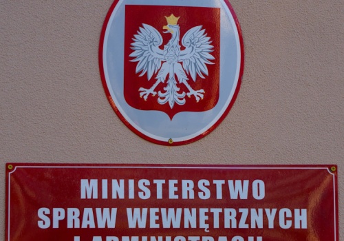 Schrony są potrzebne, ale kosztowne. W razie kryzysu ludzie z miast będą szukać schronienia na wsi