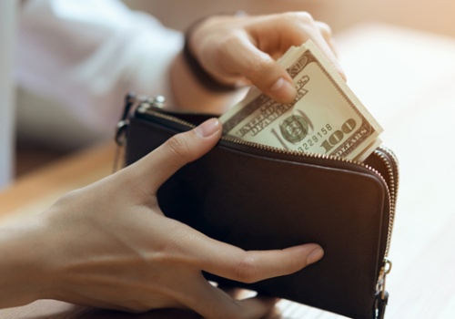 Nawet 100 tysięcy mieszkańców Illinois może zakwalifikować się do programu gwarantowanego dochodu